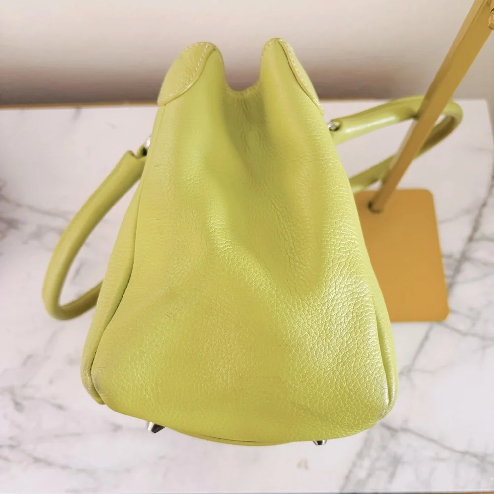 Tod’s Authentic Lime Green Leather Tote Handbag Bag Silver Hardware Women’s Rare